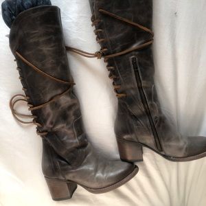 Freebies size 6 Boots